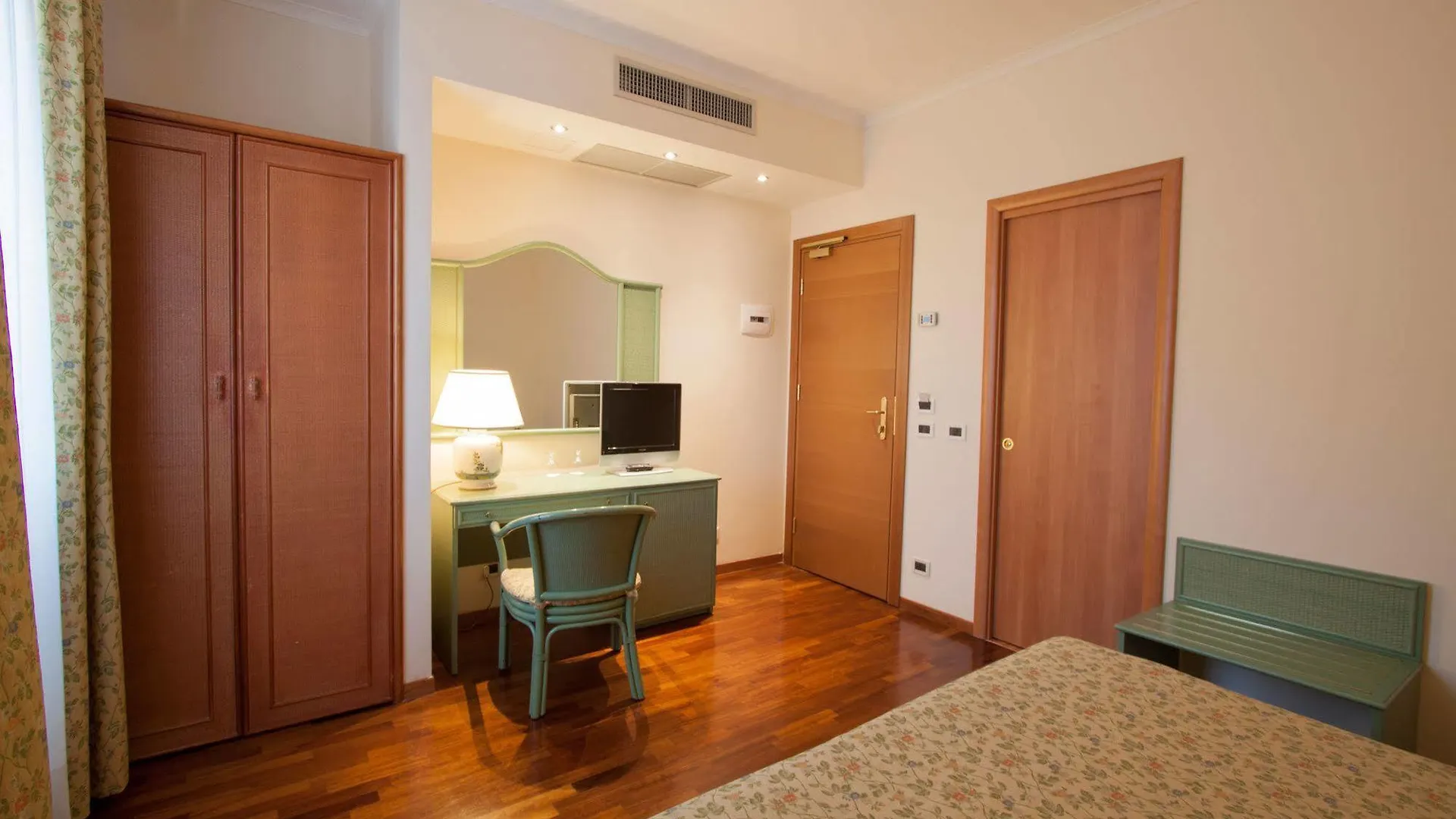 Hotel Laurentia Rome