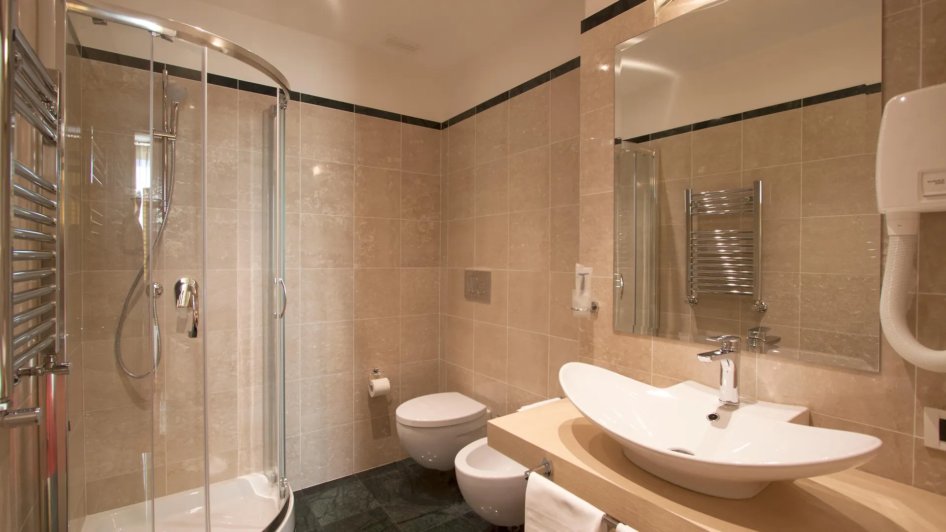 Hotel Laurentia Rome 3*,  Italy